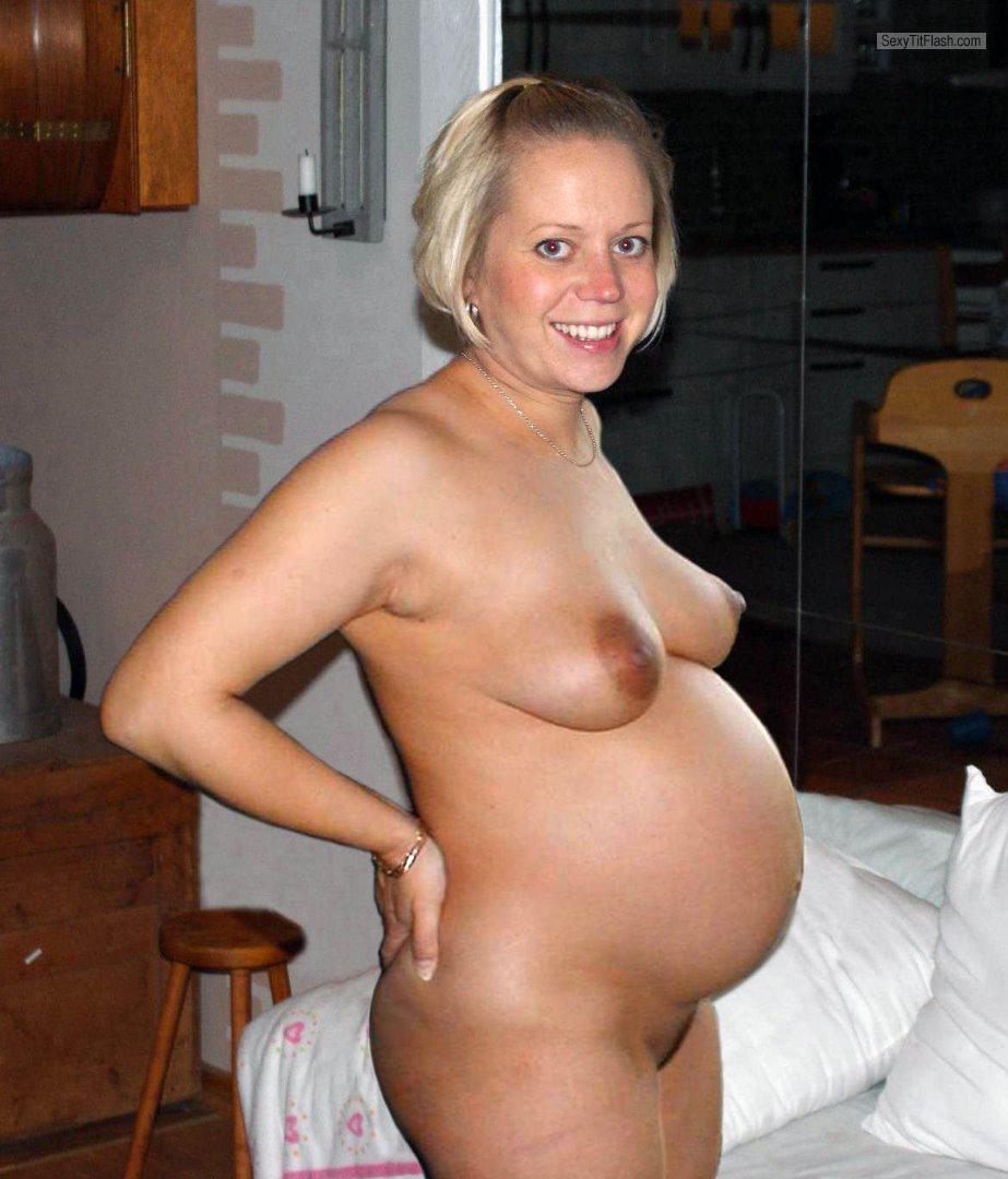 Grosser Busen Meiner Frau Topless Preggo